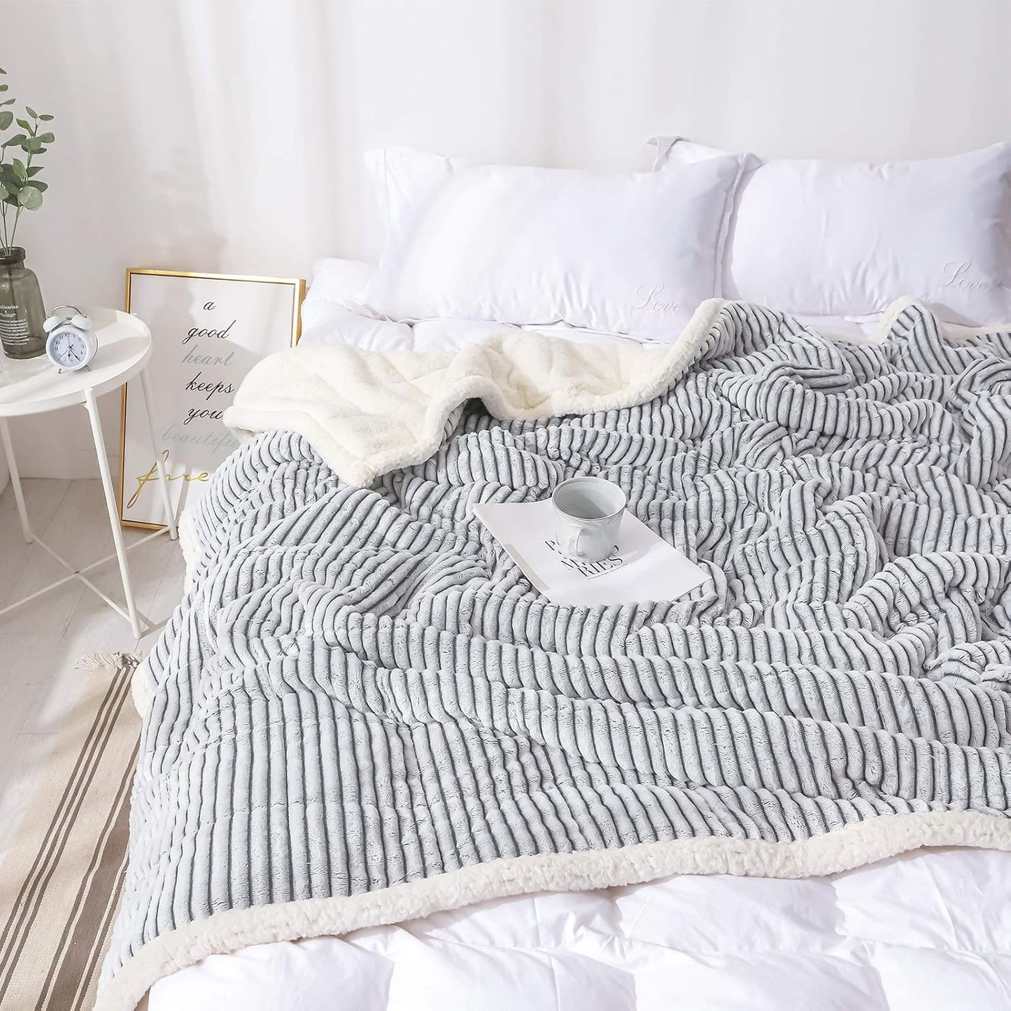 Sherpa Weighted Blanket 15 Pounds, Plush Fleece Minky 15 Lb Weighted Blankets Adult,60X80Queen Weighted Blanket 15 Lbs for Queen/King Size Bed with Grey White Strip, Soft Weighted Throw Blanket