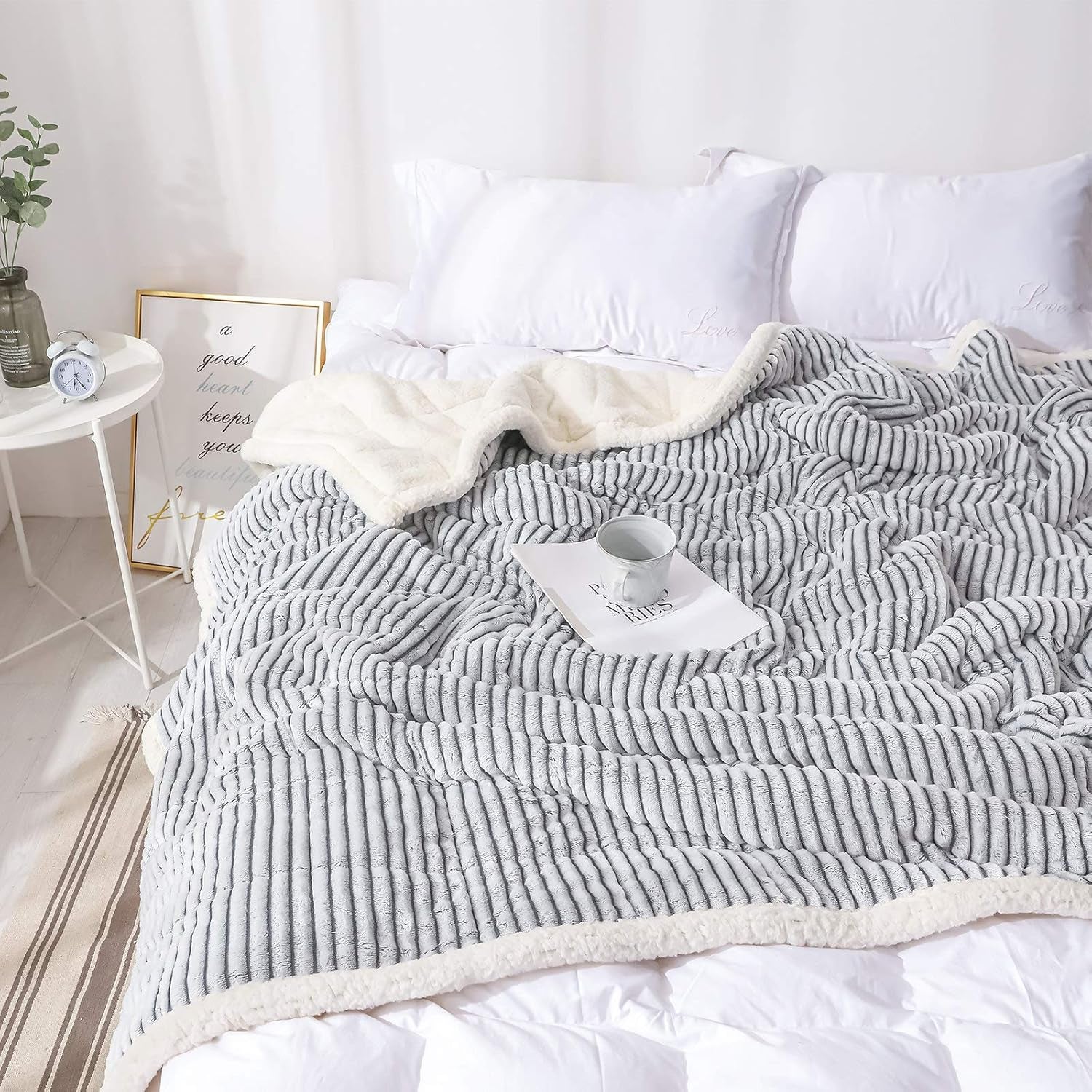 Sherpa Weighted Blanket 15 Pounds, Plush Fleece Minky 15 Lb Weighted Blankets Adult,60X80Queen Weighted Blanket 15 Lbs for Queen/King Size Bed with Grey White Strip, Soft Weighted Throw Blanket