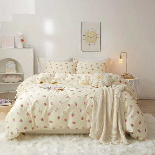3 Pieces Girl Strawberry Duvet Cover Soft Kawaii Strawberry Bedding Sets Cream White Comforter Cover,Queen Size