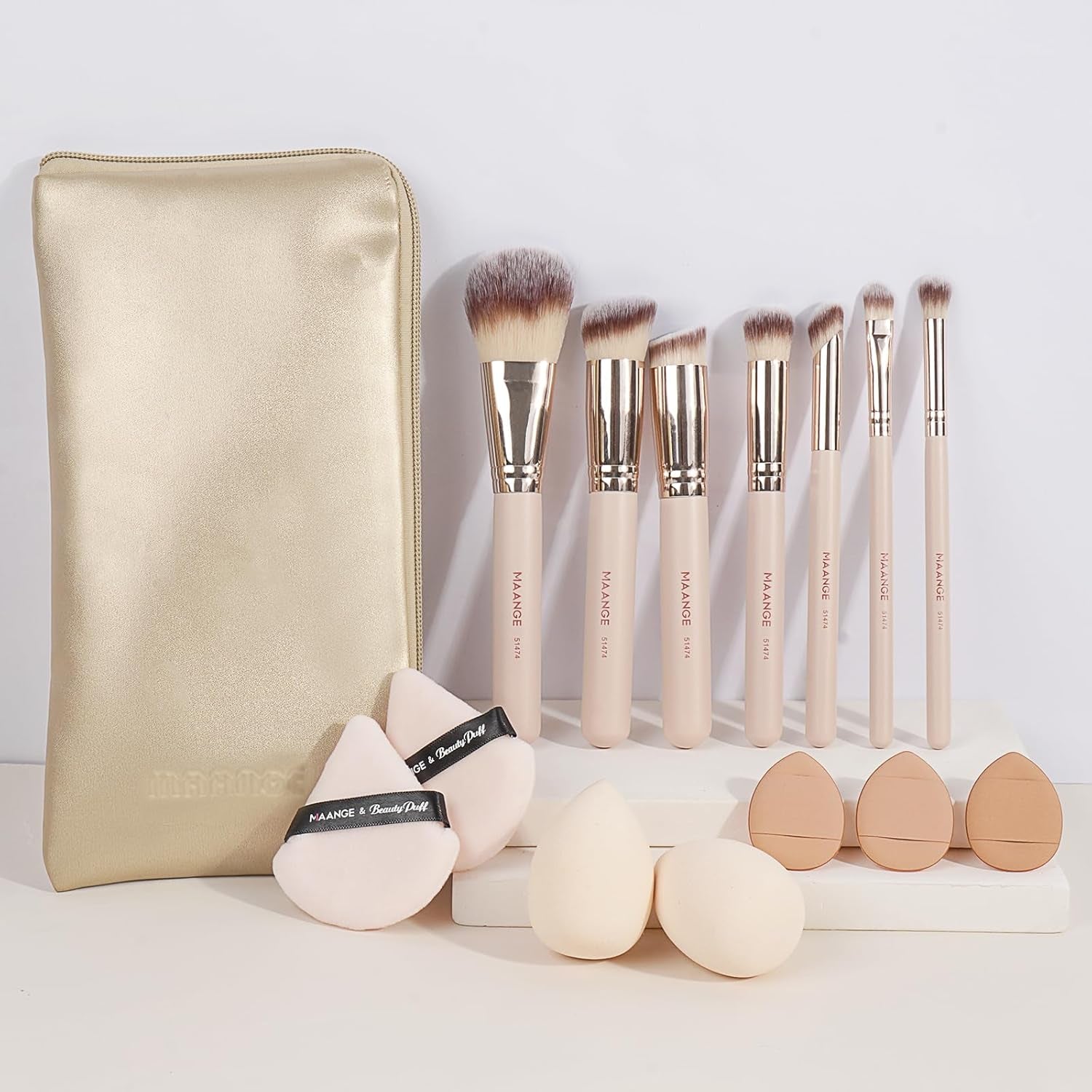 Makeup Brush Set 15 Pcs Makeup Tool Set Premium Synthetic Foundation Powder Concealers Eye Shadows Blush Brush Set with Makeup Brushes Bag (Beige)